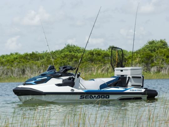  WATERSPORTS SEA-DOO_IMAGERY SPORT_FISHING MY21 SEA_MY21_FISHPRO_WHITE_PAC_ACC_110920082012_lowres