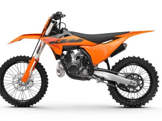  MOTORCYCLES KTM MOTOCROSS MY25 250SX 579810_MY25_KTM-250 SX-90-left_Studio_03_STUDIO