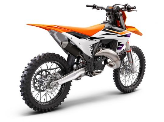  MOTORCYCLES KTM MOTOCROSS MY24 125SX 496178_MY24_KTM-125-SX_Rear-Right_Studio