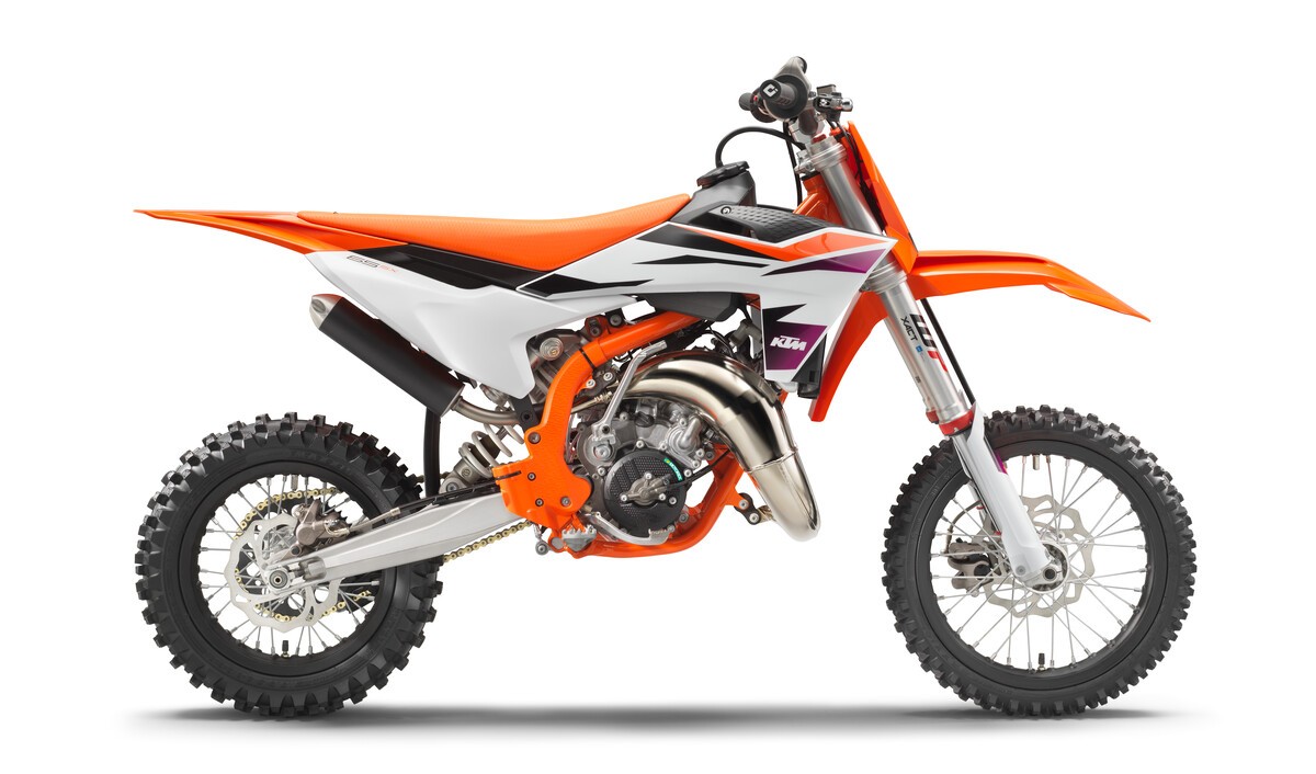  MOTORCYCLES KTM MINICYCLE MY24 65SX 546694_MY24_KTM_65_SX_90_Right_High_Position_Studio_STUDIO