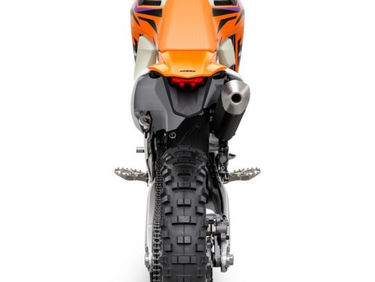  MOTORCYCLES KTM ENDURO MY24 300EXC 520585_MY24_KTM-300-EXC_EU_Rear-Above