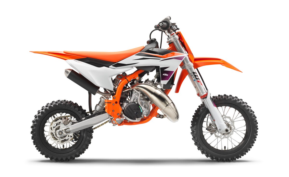  MOTORCYCLES KTM MINICYCLE MY24 50SX 546689_MY24_KTM_50 SX_90_Right_High Position_Studio_STUDIO