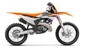  MOTORCYCLES KTM MOTOCROSS MY24 300SX 496186_MY24_KTM-300-SX_90-Right_Studio_Studio