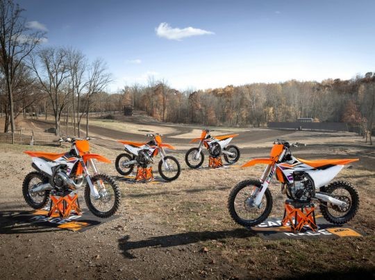  MOTORCYCLES KTM MOTOCROSS MY24 250SX 510656_MY24 KTM SX Static_EUROPE GLOBAL_USA_Static