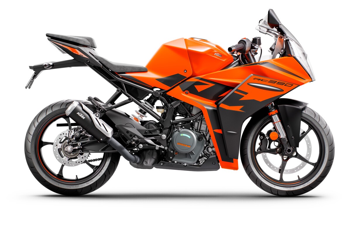  MOTORCYCLES KTM STREET MY22 RC390 390665_RC390_ORANGE_MY22_90-Right_INDIA