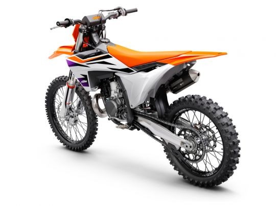  MOTORCYCLES KTM MOTOCROSS MY24 250SX 496183_MY24_KTM-250-SX_Rear-Left_Studio